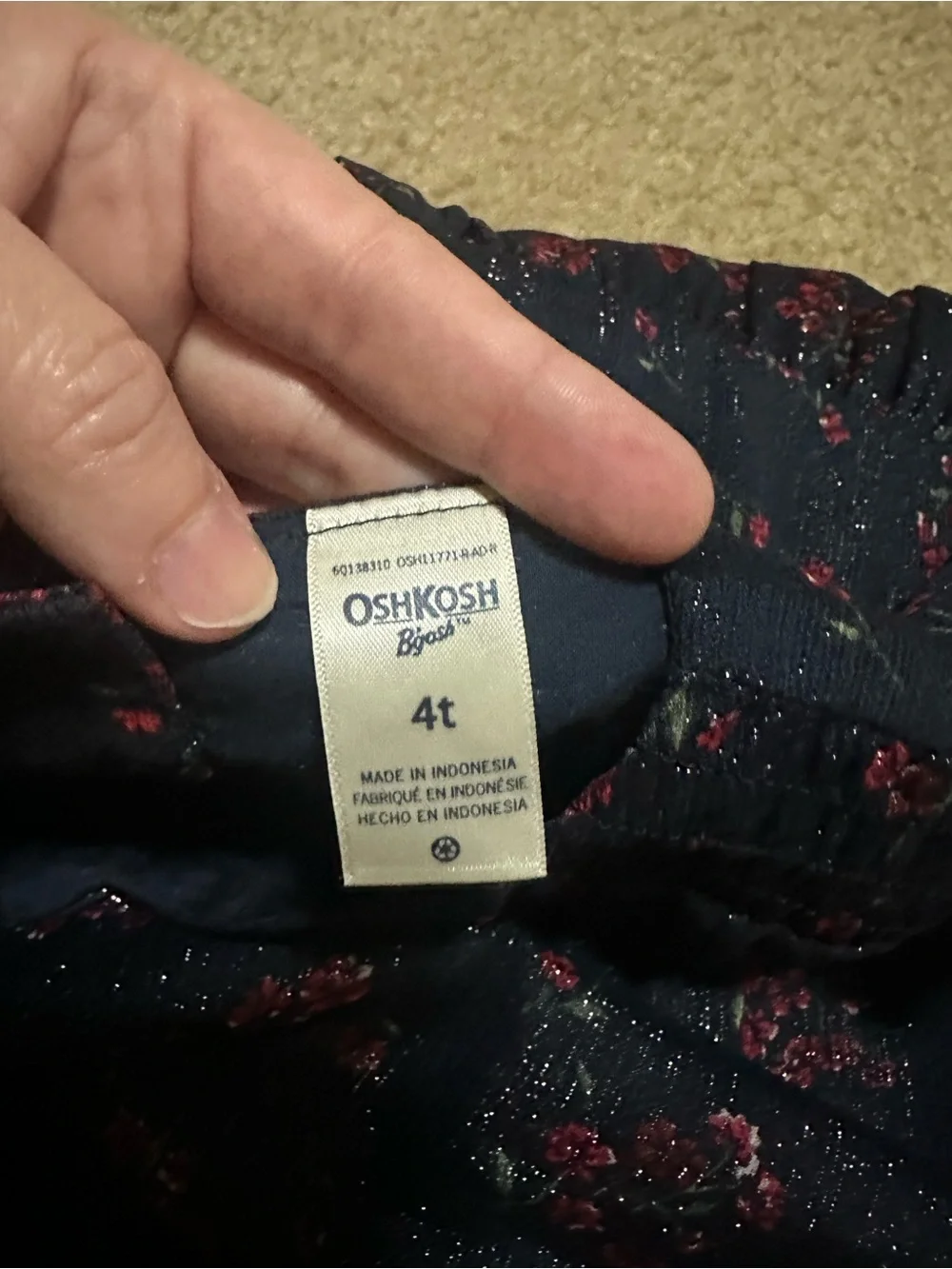 OshKosh B’gosh Girls 4T Floral Dress Eyelet Sleeves Button Back NWOT